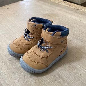 Never worn stride rite boots